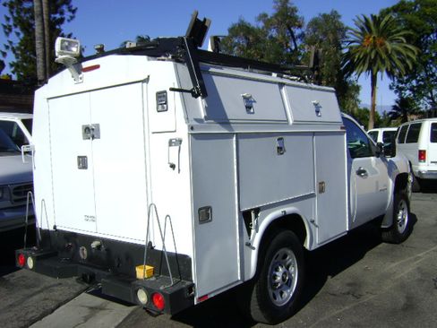 Used 2012 Chevrolet Silverado 3500 image 6