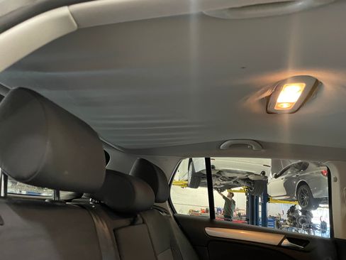 Used 2013 Volkswagen Golf TDI image 11