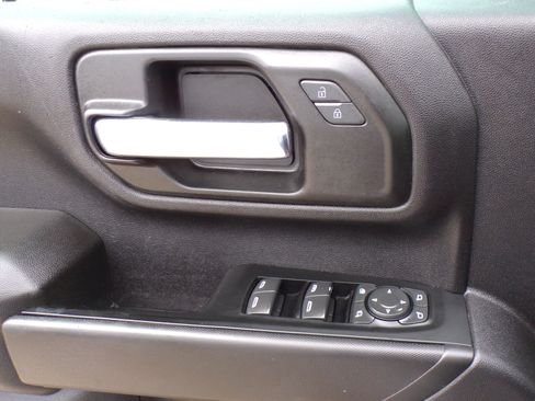 Used 2022 Chevrolet Silverado 2500 LT image 9