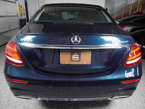Used 2018 Mercedes-Benz E 300 image 13