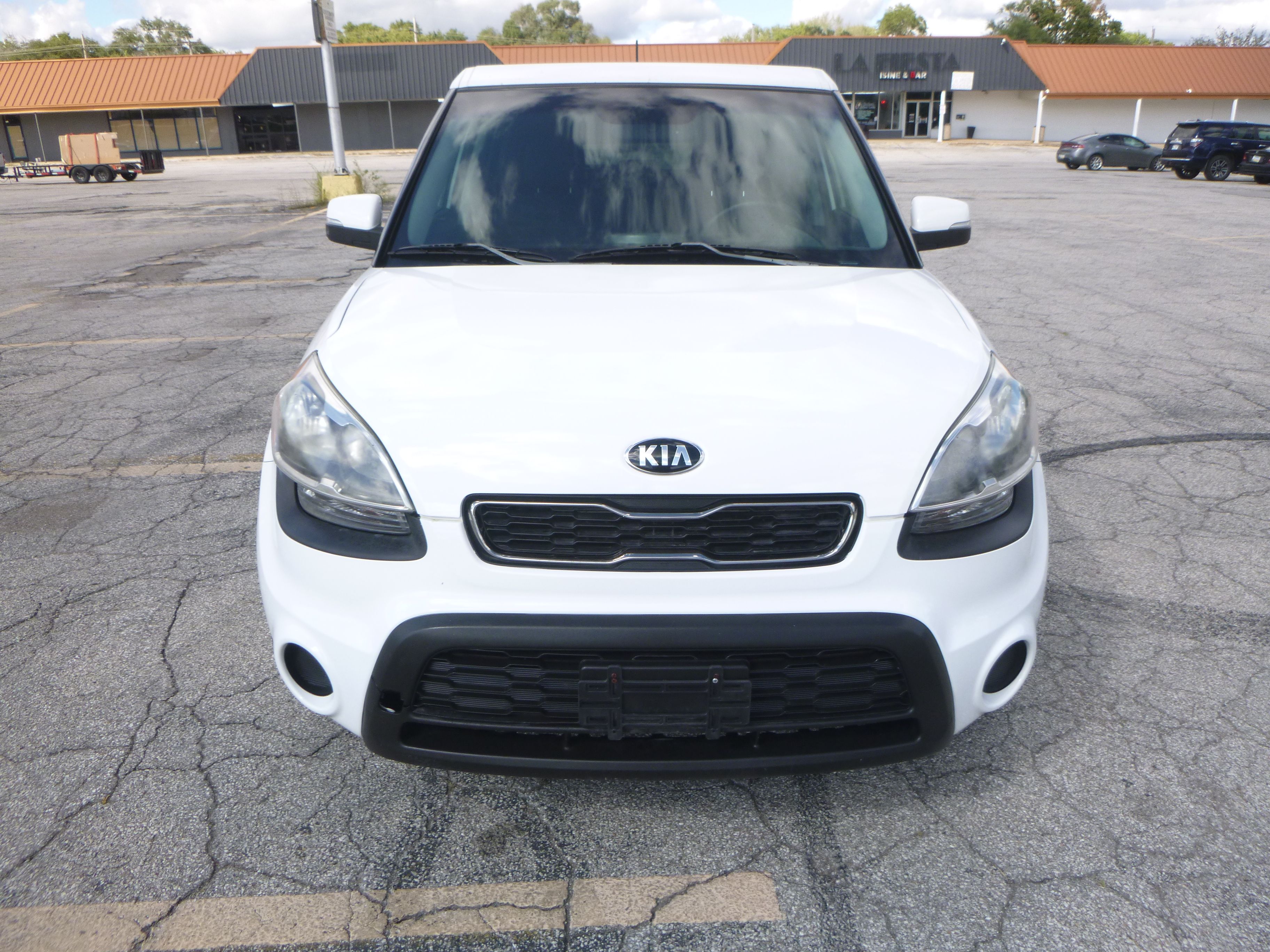Used 2013 Kia Soul + FWD Hatchback 2.0L 4-Cyl image 4