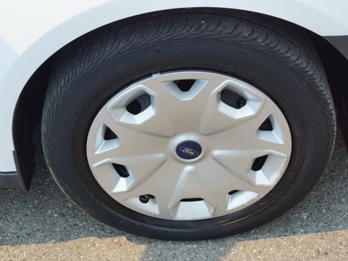 Used 2016 Ford Transit Connect XL image 23