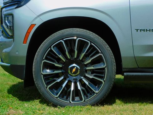 New 2026 Chevrolet Tahoe High Country image 10