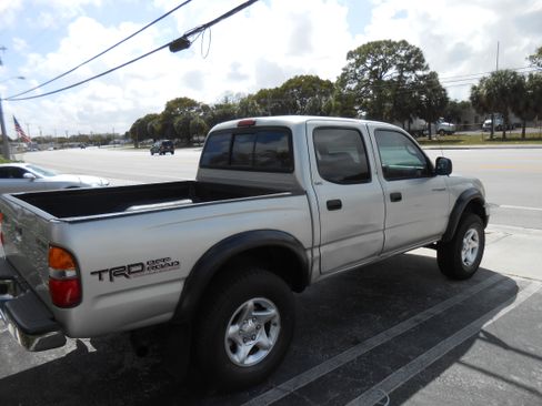 Used 2002 Toyota Tacoma PreRunner image 6
