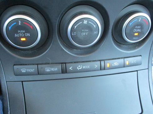 Used 2013 MAZDA MAZDA3 i Touring image 41