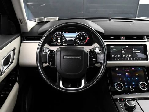 Used 2018 Land Rover Range Rover Velar R-Dynamic SE image 33