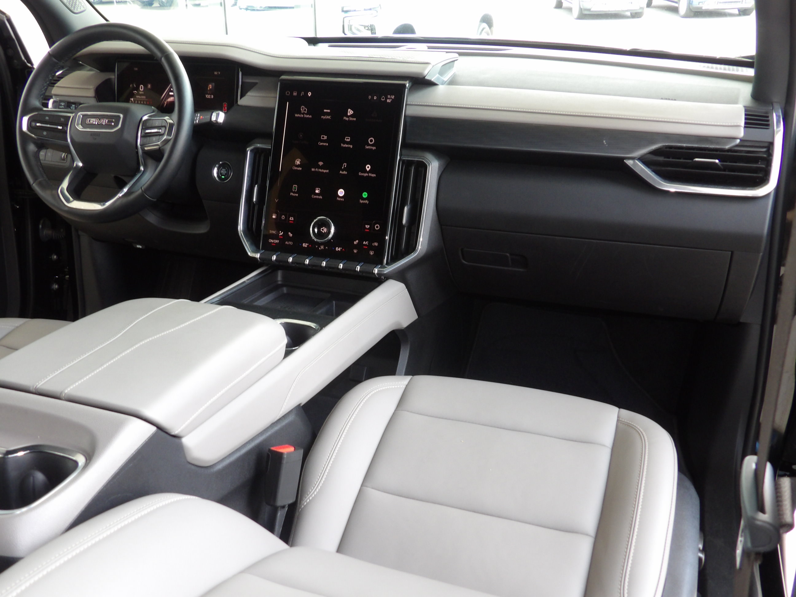 Used 2026 GMC Acadia FWD Elevation image 6