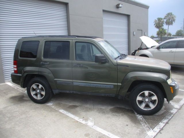 Used 2008 Jeep Liberty 2WD Sport image 2