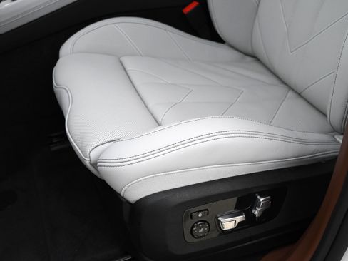 New 2026 BMW XM Label Red image 35