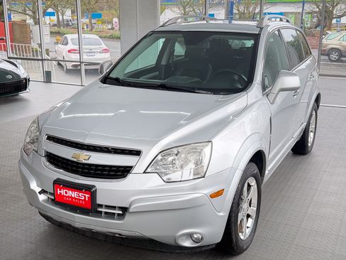 Used 2012 Chevrolet Captiva Sport LTZ image 3