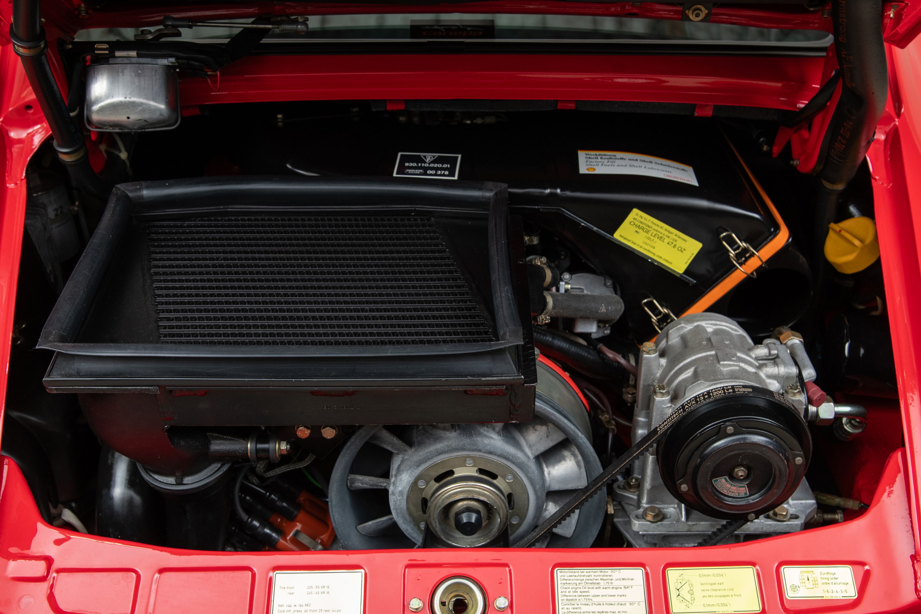 Used 1988 Porsche 911 Turbo Coupe RWD image 34