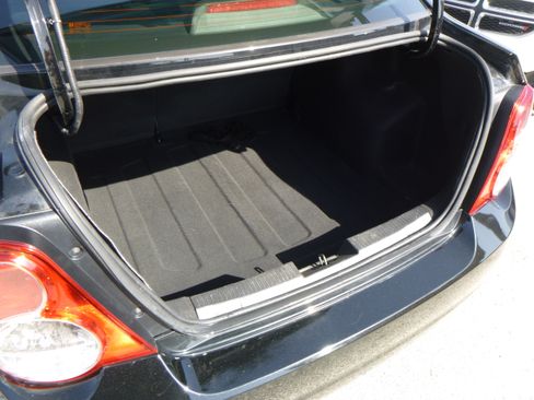 Used 2016 Chevrolet Sonic LT image 27