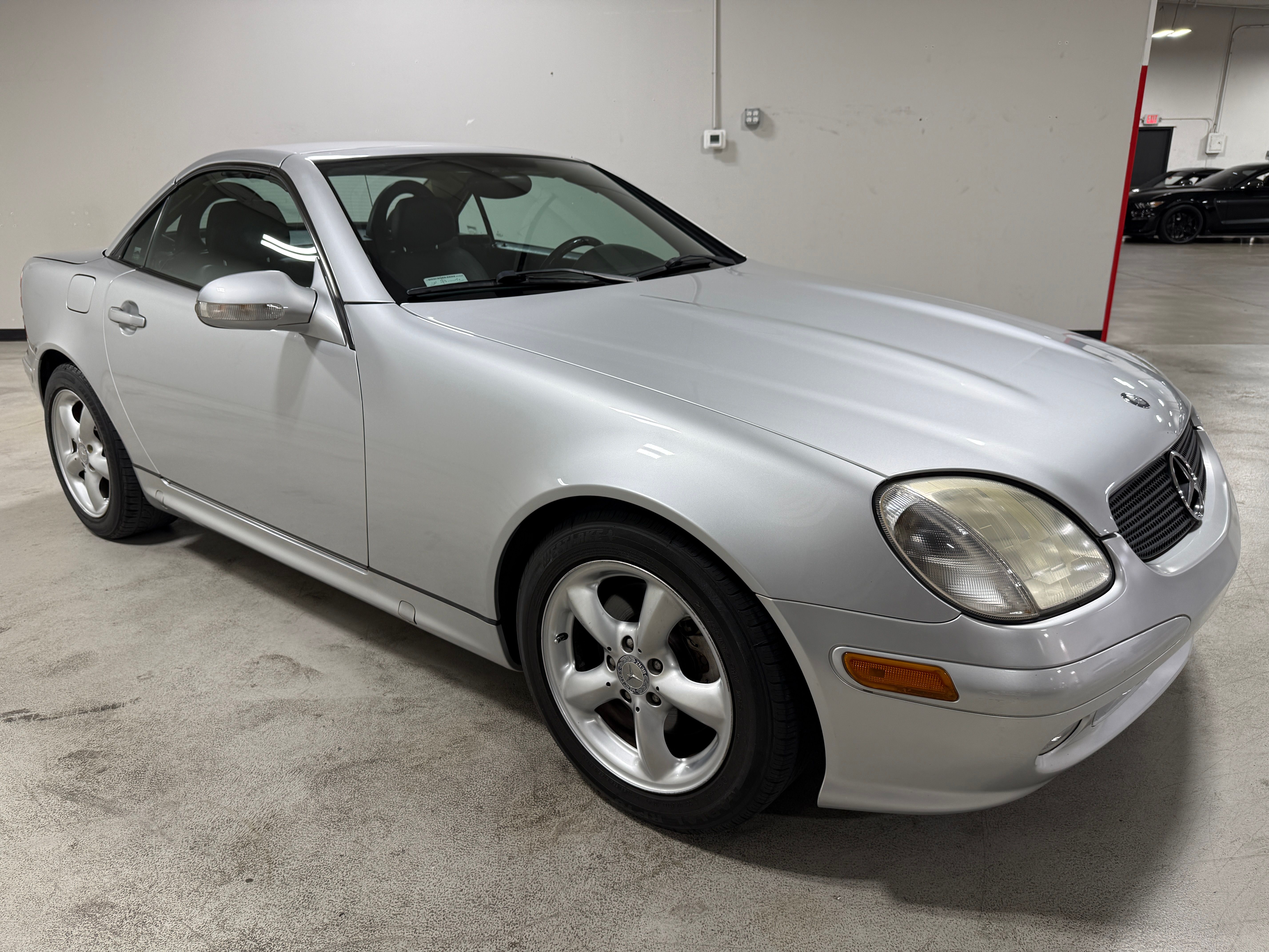 Used 2001 Mercedes-Benz SLK 320 image 13