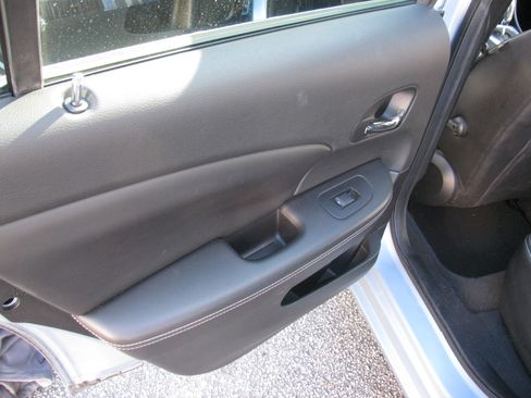 Used 2013 Chrysler 200 Limited Platinum image 14