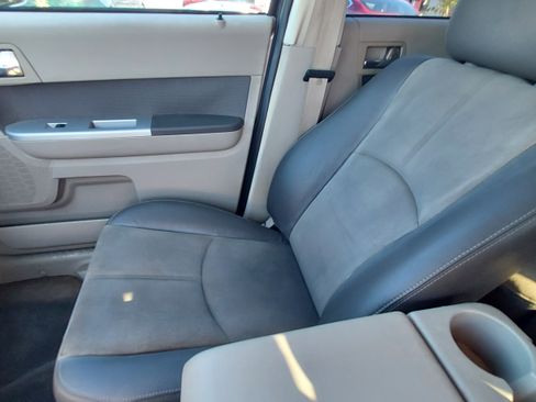 Used 2009 Mercury Mariner Premier image 8