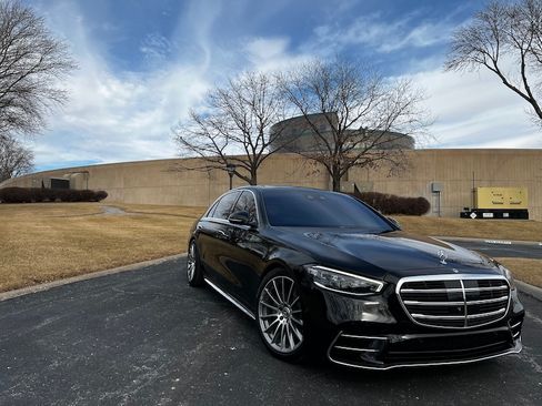 Used 2021 Mercedes-Benz S 580 image 3