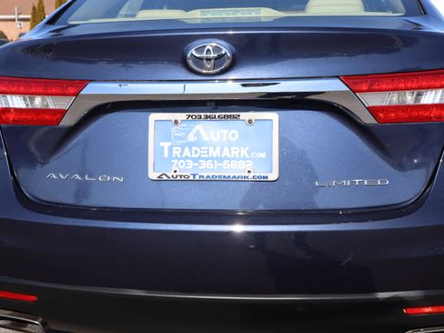 Used 2015 Toyota Avalon Limited image 11