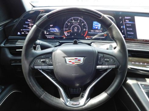 Used 2023 Cadillac Escalade V image 17