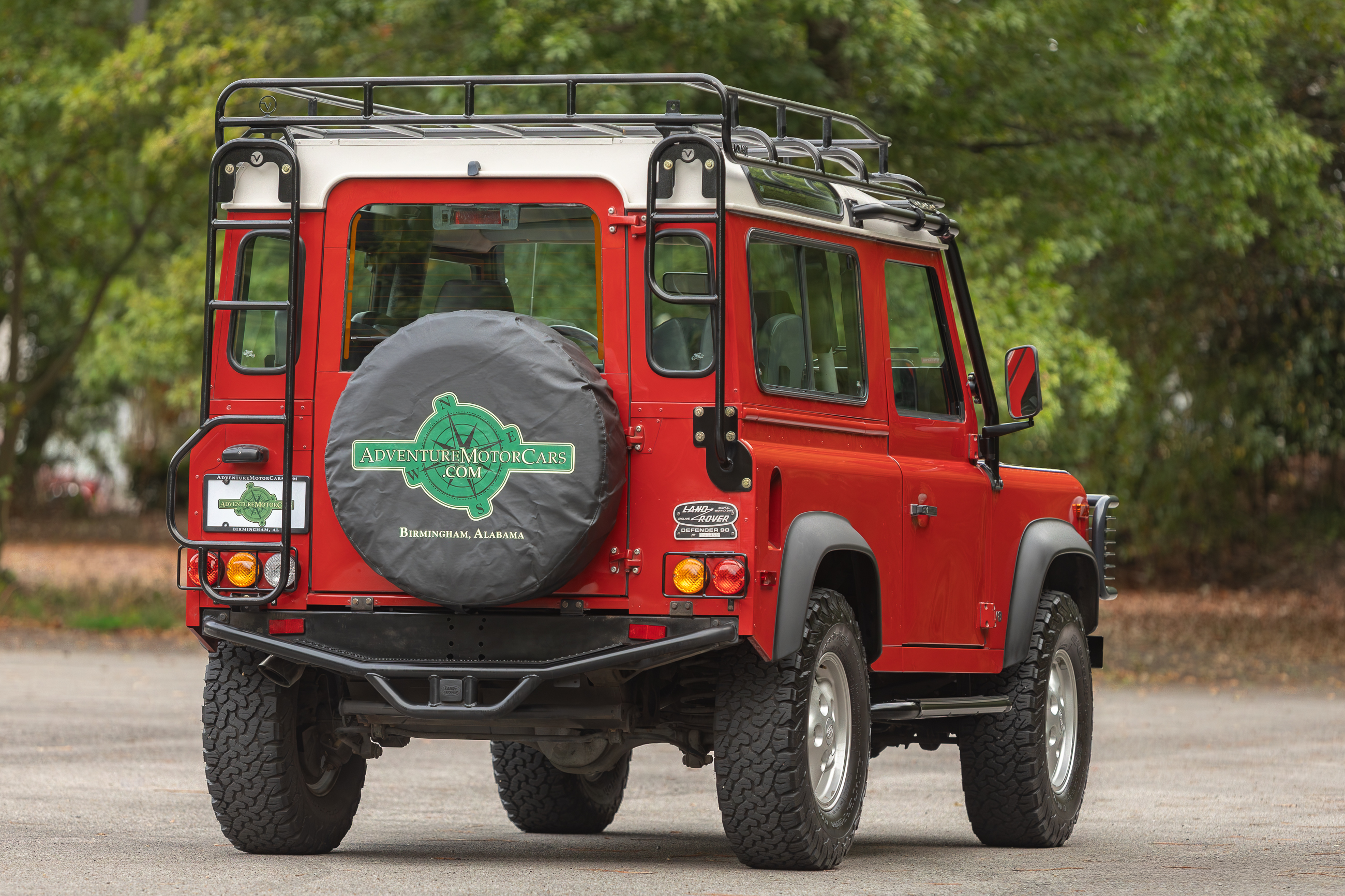 Used 1997 Land Rover Defender 90 AWD/4WD image 3