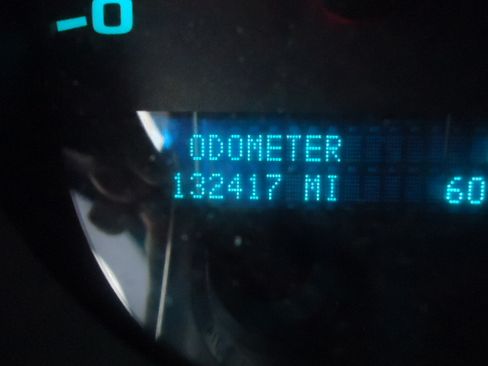 Used 2010 GMC Sierra 1500 SLE image 23