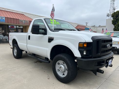 Used 2008 Ford F350 4x4 Regular Cab Super Duty image 3