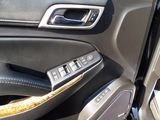 Used 2016 GMC Yukon Denali image 5