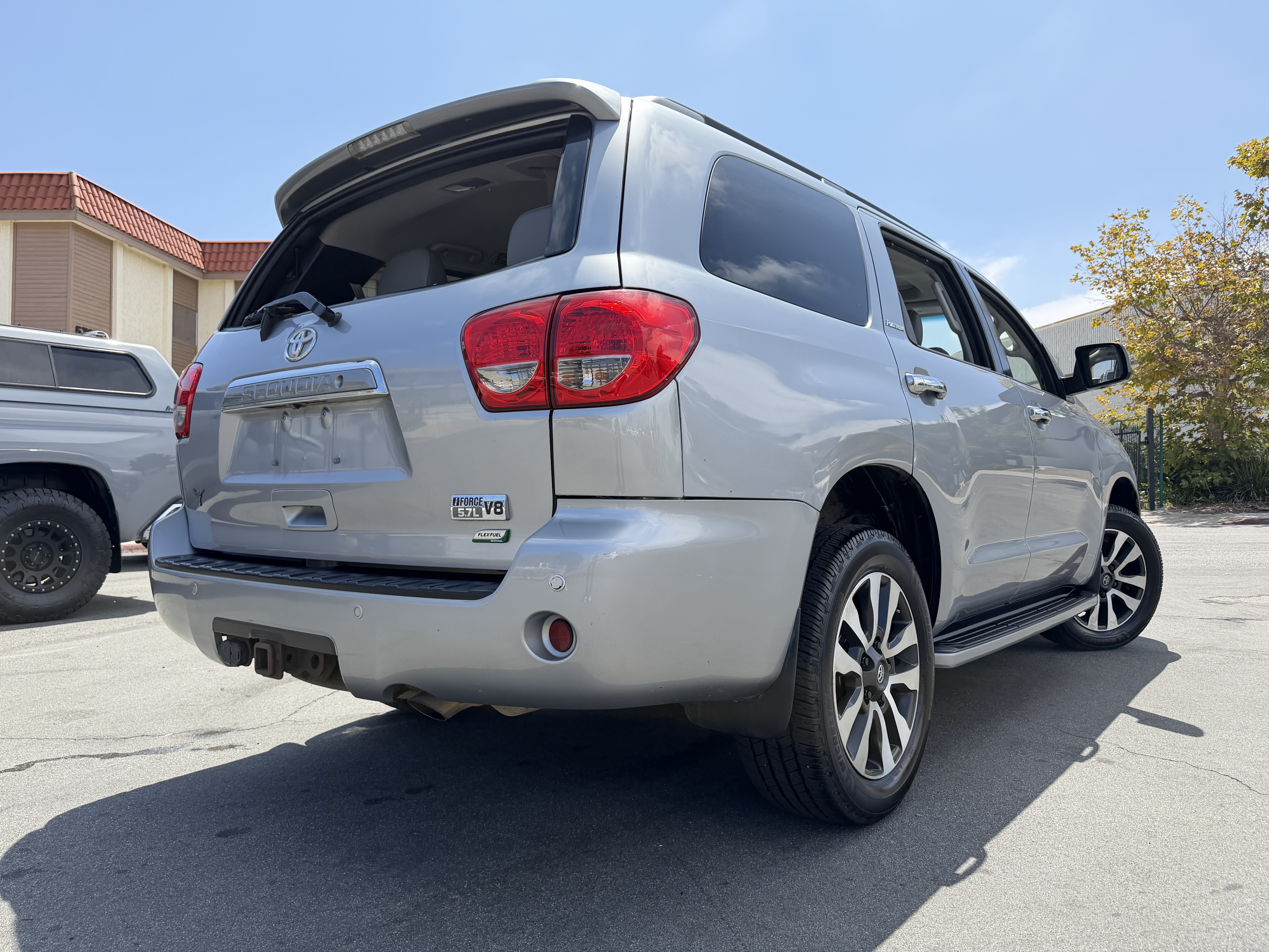 Used 2013 Toyota Sequoia Platinum AWD/4WD image 8