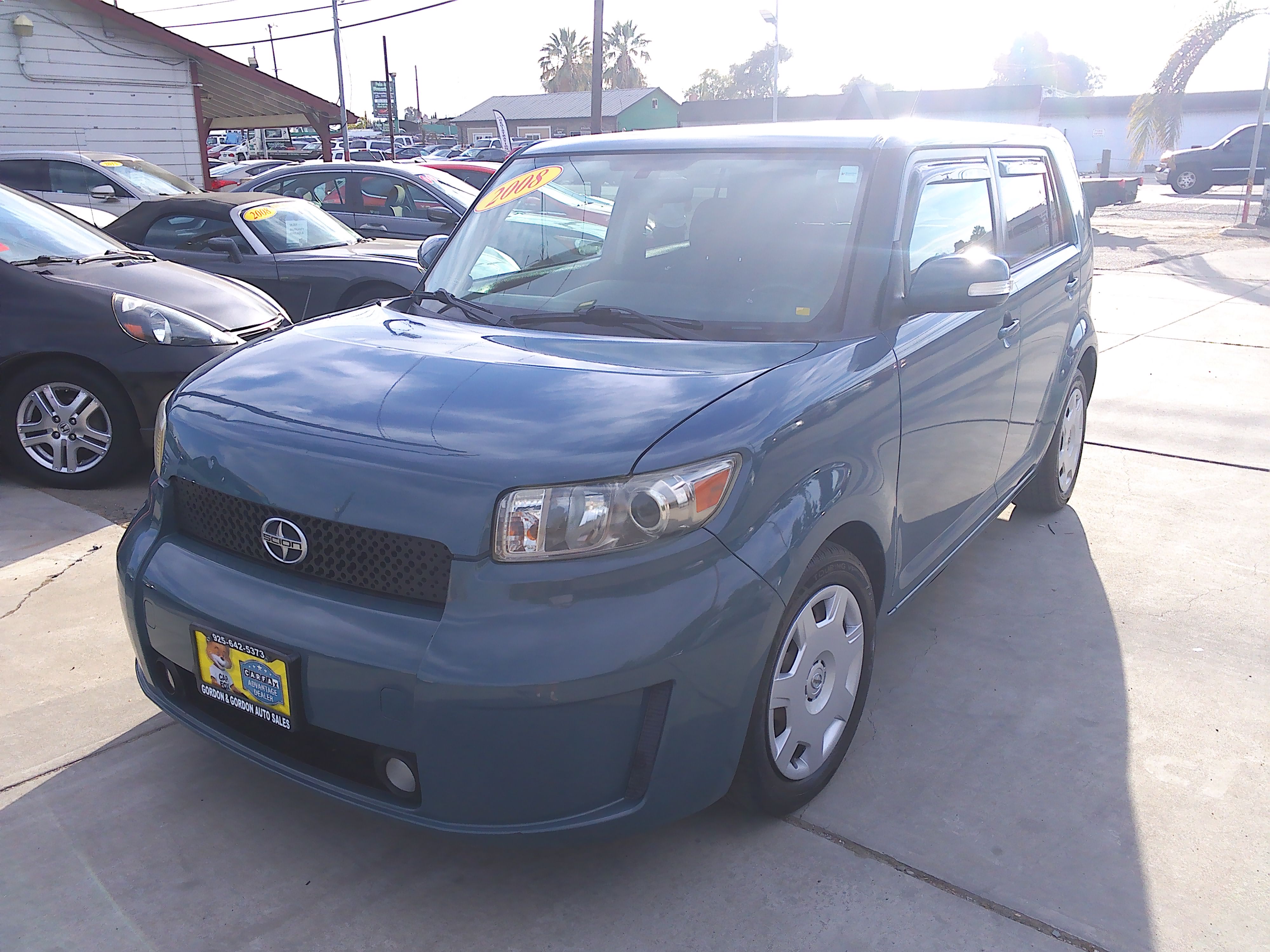 Used 2008 Scion xB FWD image 2
