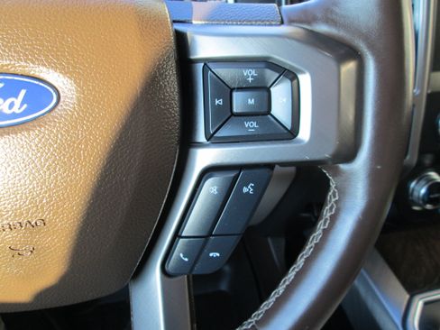 Used 2019 Ford F150 Limited image 23