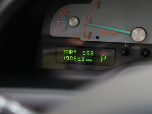 Used 2002 Ford Thunderbird RWD image 39