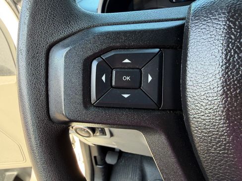 Used 2017 Ford F250 2WD Regular Cab Super Duty image 12
