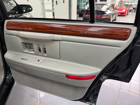 Used 1996 Cadillac De Ville image 31