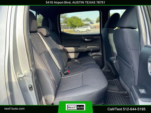 Used 2020 Toyota Tacoma image 31