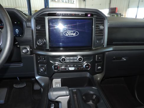 Used 2024 Ford F150 XLT AWD/4WD image 40