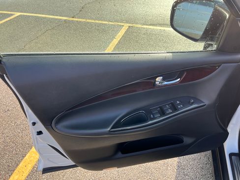 Used 2015 INFINITI QX50 Journey image 23