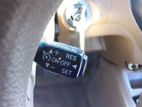 Used 2004 Toyota Sequoia SR5 image 25