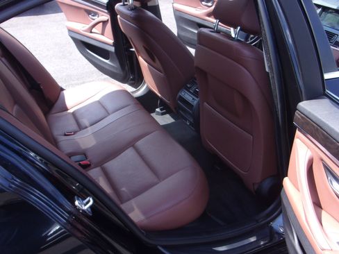 Used 2014 BMW 528i xDrive Sedan AWD/4WD image 24