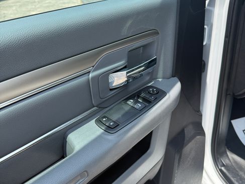 Used 2017 RAM 1500 2WD Regular Cab ST image 7