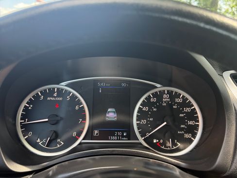 Used 2019 Nissan Sentra SV w/ Trunk Package FWD image 15