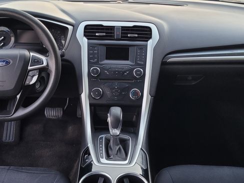 Used 2013 Ford Fusion SE FWD image 13