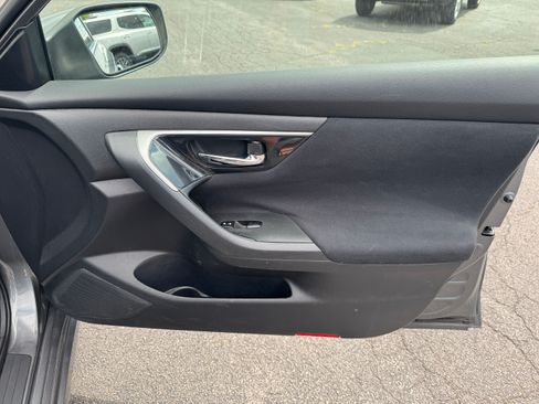 Used 2014 Nissan Altima 2.5 S FWD image 14