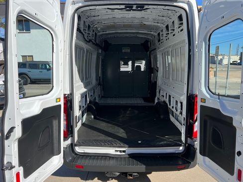 Used 2015 Ford Transit 250 XL image 7