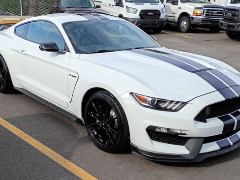 Used 2019 Ford Mustang Shelby GT350 Coupe RWD image 4