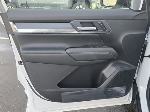 New 2026 GMC Terrain Elevation image 11