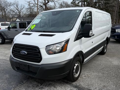 Used 2019 Ford Transit 150 XL image 1