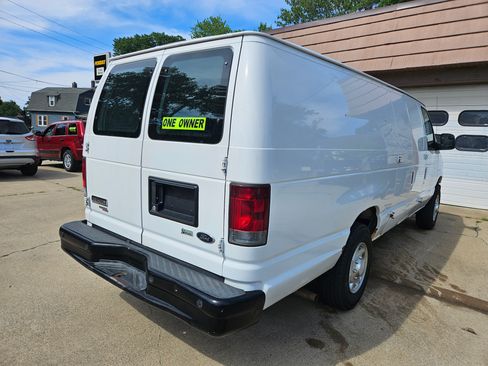Used 2012 Ford E-250 and Econoline 250 image 6