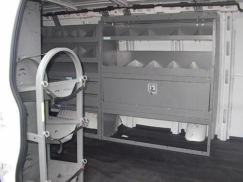 Used 2020 Chevrolet Express 3500 UNAVAIL RWD image 19