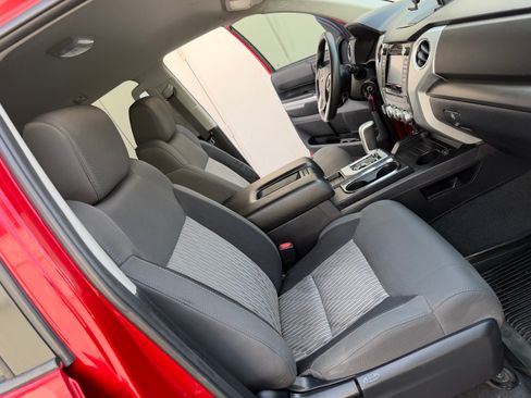Used 2017 Toyota Tundra SR5 image 27