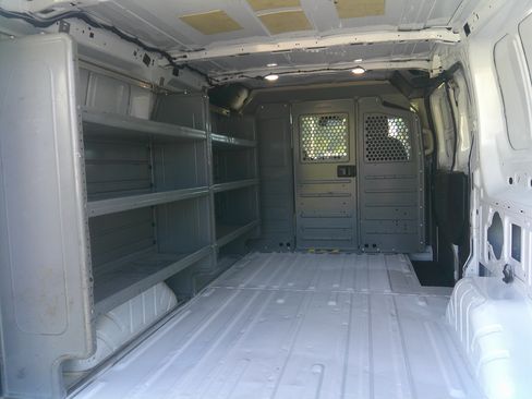 Used 2019 Ford Transit 150 XL RWD image 8