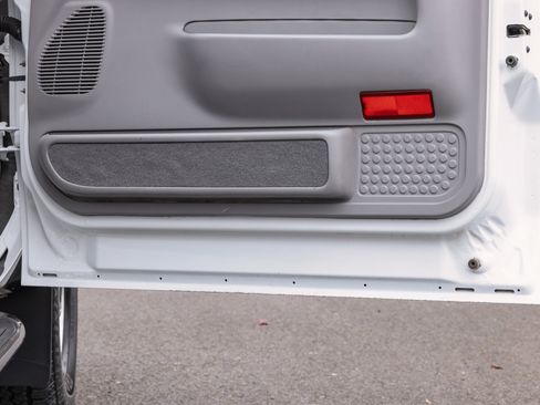 Used 1999 Ford F350 XLT image 93